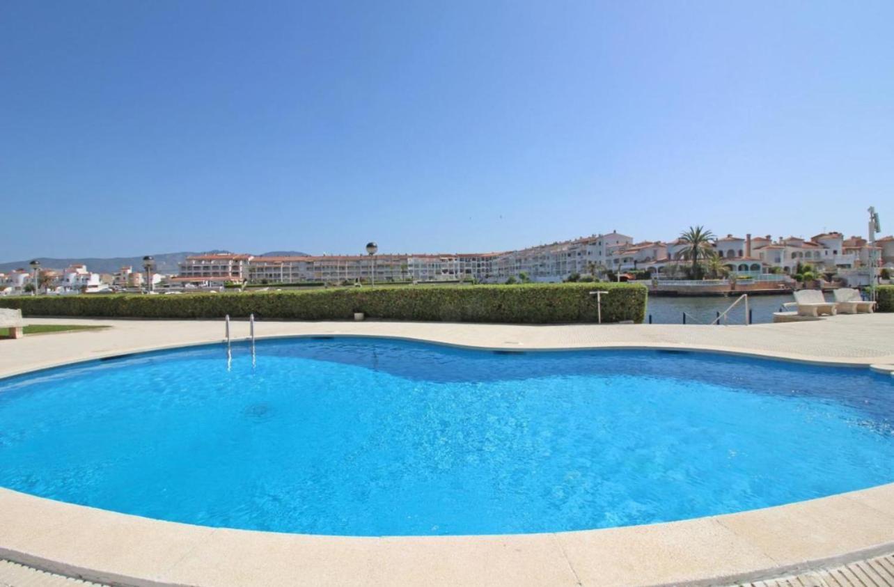 Apartamento Gran Lago Con Vistas Al Canal 엠푸리아브라바 외부 사진